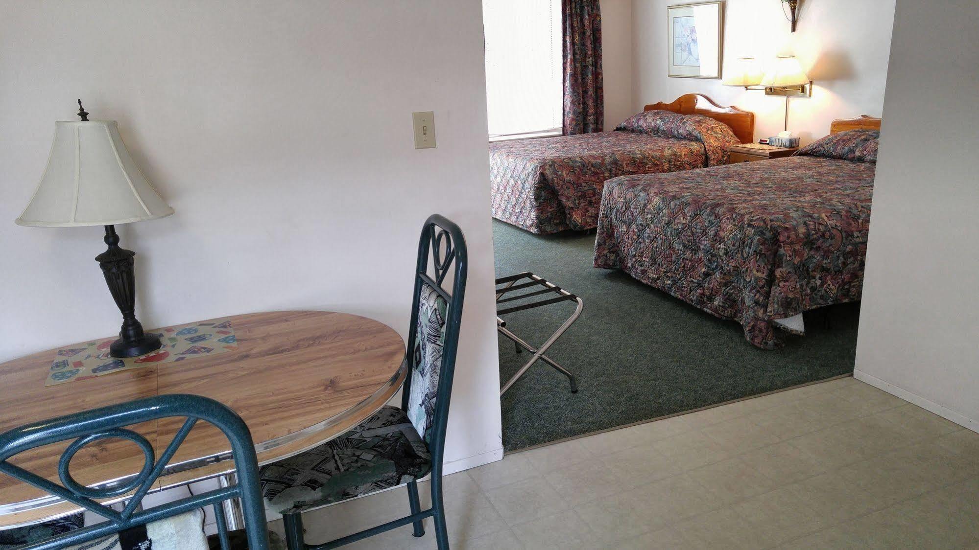 Chase Country Inn Εξωτερικό φωτογραφία